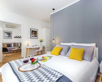 Rijeka Apartments Terra I & II In The Old Town - Rijeka - Schlafzimmer