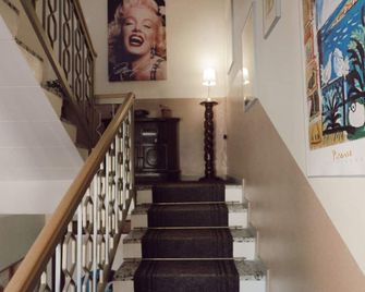 Hotel Pontenuovo - Merone - Trappen