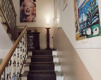 Hotel Pontenuovo - Merone - Aufgang