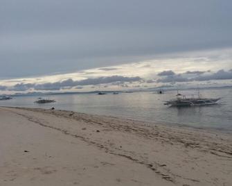 Celtis Resort - Daanbantayan - Plage