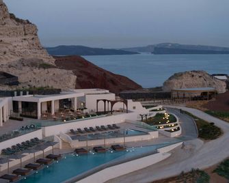 Santo Mine Oia Suites - Oia - Byggnad