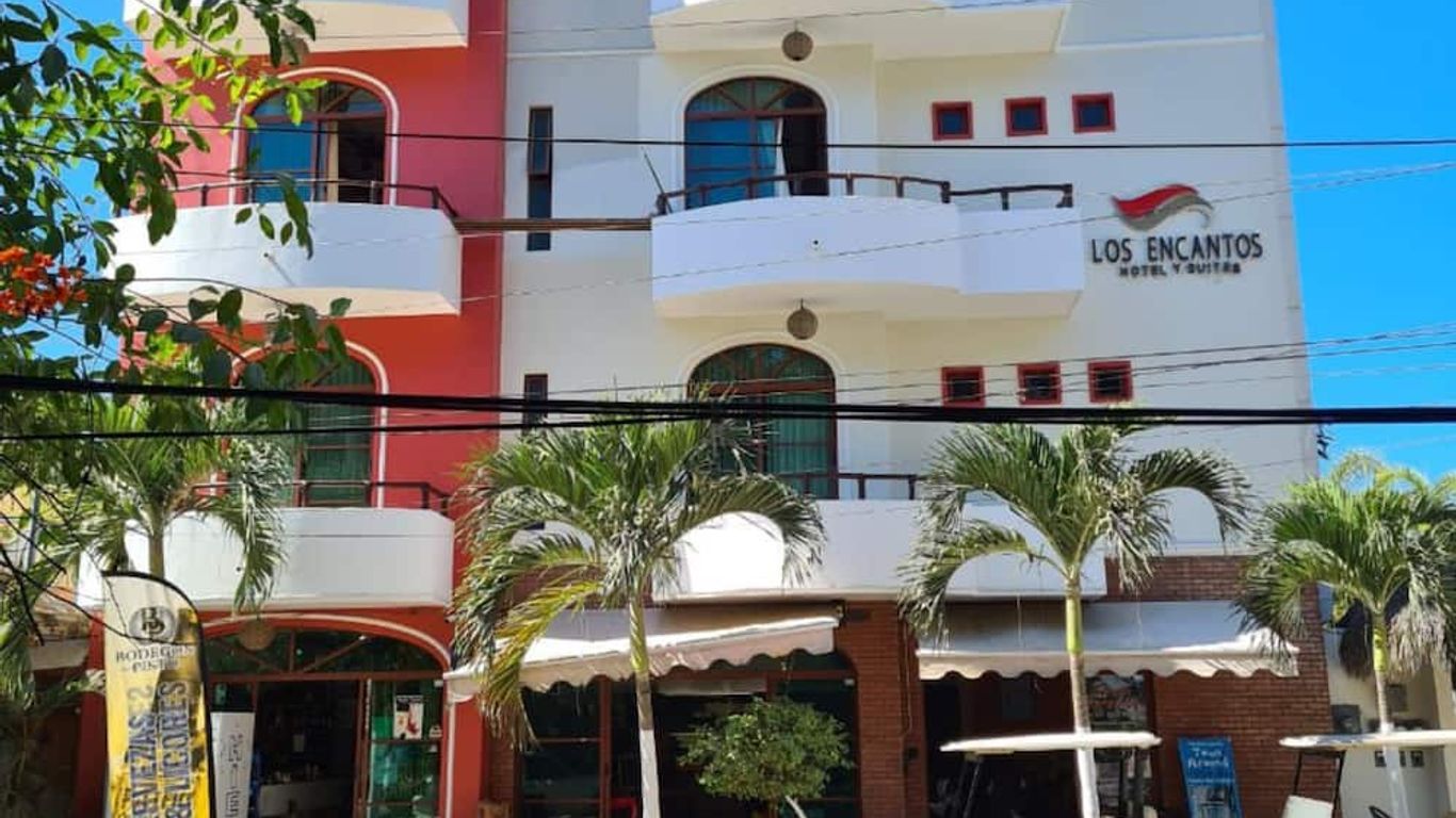 Hotel y Suites Los Encantos