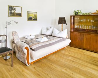 Vacation apartment zur Breiten Karthane | Elbtalaue | Kirchblick - Bad Wilsnack - Bedroom