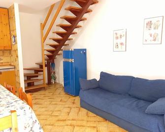 Attractive villa with garden - Ravenna - Wohnzimmer