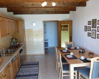 Cozy vacation apartment with two bedrooms and terrace - Zenting - Dining room