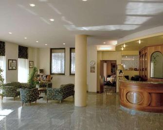 Hotel Europa - Marostica - Rezeption