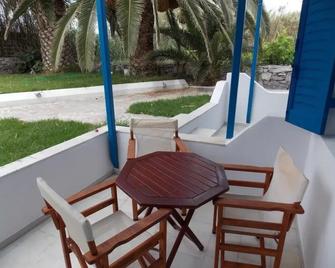 Stella Naxos Island - Agia Anna