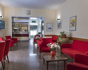 Il Nocchiero City Hotel - Soverato - Salónek