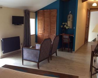Chambres d'Hôtes du Clos Semper Felix - Sainte-Bazeille - Wohnzimmer