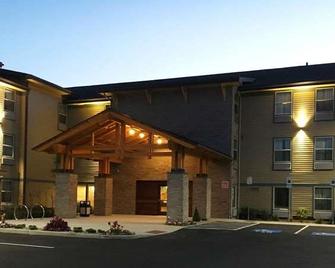 Aptel Studio Hotel - Anchorage - Building