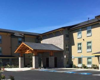 Aptel Studio Hotel - Anchorage - Bygning