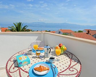Guest House Sunce, Traveler's Choice Bes - Supetar - Balcony