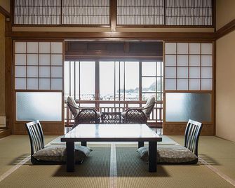 Hitoyoshi Ryokan - Hitoyoshi - Dining room