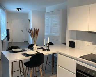 Appartement au coeur de Spa avec parking privé - Spa - Kitchen