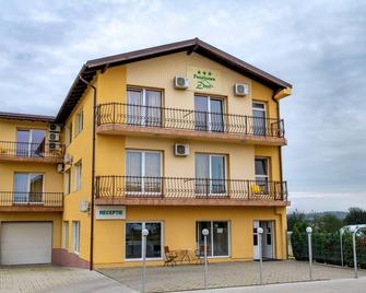 Pensiunea Zbor - Cluj - Edificio