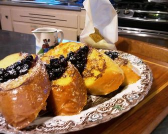 Centennial House - Northfield - Food