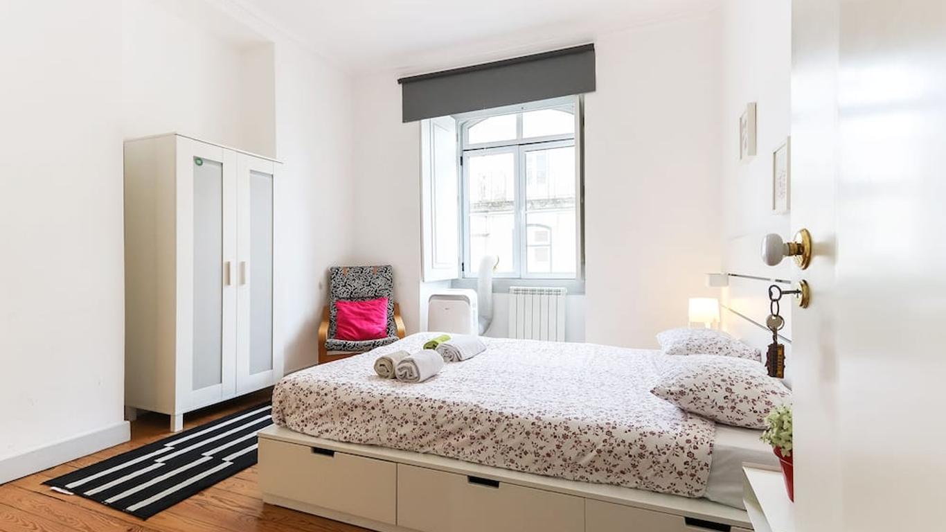 ليزبون سيلفر فلاور