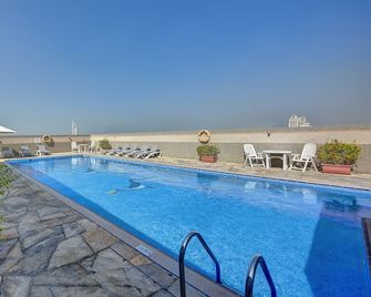 Rose Garden Hotel Apartments - Bur Dubai - Dubái - Piscina