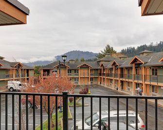 Vedder River Inn - Chilliwack - Gebouw