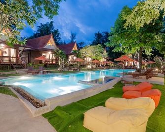 Baan Duangkaew Resort - Hua Hin - Piscina