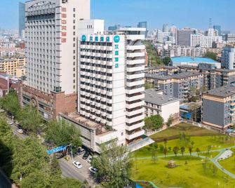 Hanting Hotel Shenyang Heping 1st Hospital Of Medical University - Shenyang - Building