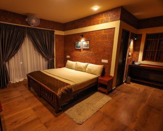 Wild Courtyard Wayanad By Voye Homes - Vythiri - Bedroom