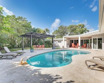 Relax in the Sun! Gem 1 Mi to Las Olas Beach - Fort Lauderdale - Piscine