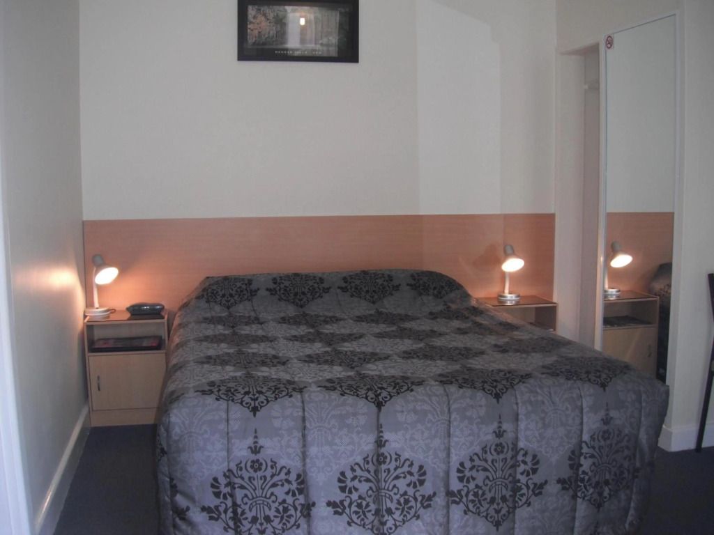 آلبري كليفتون موتيل