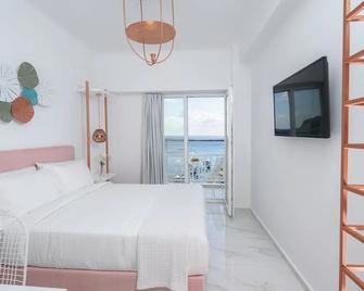 Delfinia Hotel - Tinos - Slaapkamer