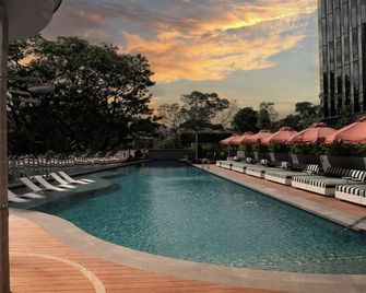 Orange Grove Service Apartment by ST Residences(Ex.Darby Park Executive Suites) - Singapur - Piscina