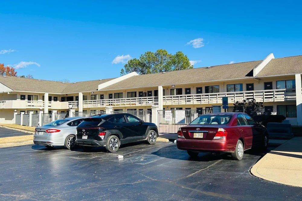 Super 7 Inn Tupelo - Tupelo - Toà nhà