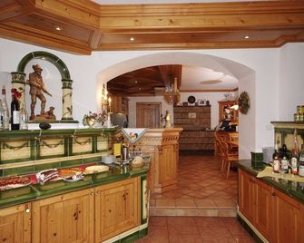 Hotel Gasthof Jägerhaus - Sankt Peter - Buffet