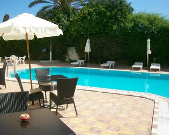 Hotel Diar Meriam - Port El-Kantaoui - Pool