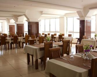 Hotel Vulcao - פראיה - מסעדה