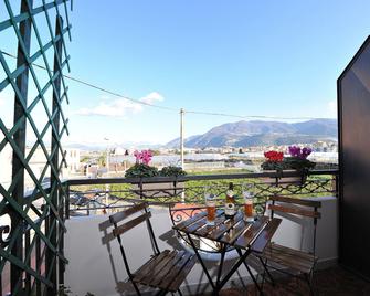 B&b Le Cycas - Castellammare di Stabia - Balcone