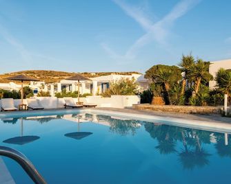 호텔 나오우사 - 나우사 - 수영장