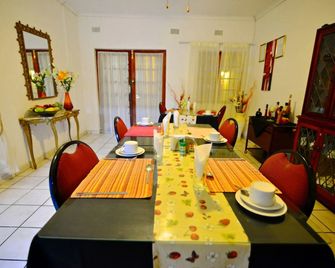 Lalamo Guest House - Phalaborwa - Sala de jantar