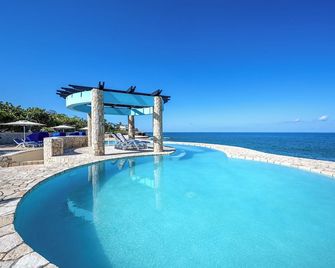 Ocean Cliff Hotel Negril Limited - Adults Only - Negril - Pool