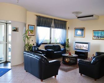 Villa Gaia Hotel - Cefalù - Living room