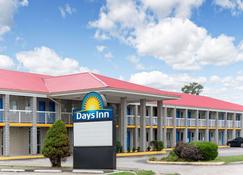 Days Inn by Wyndham Richmond - Ричмонд - Здание