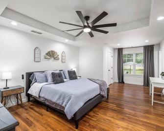 Charming Countryside House - Dacula - Bedroom