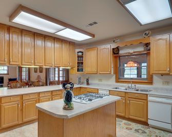 Beautiful Toledo Bend Retreat With Priva - Many - Küche