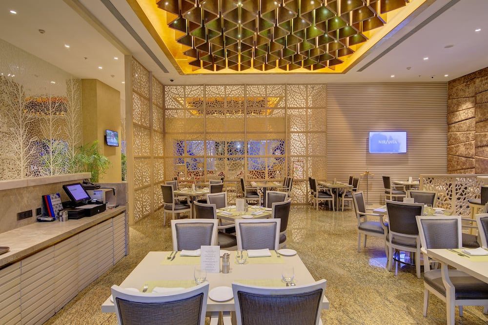 Niranta Transit Hotel Terminal 2 Arrivals/Landside thumbnail 3