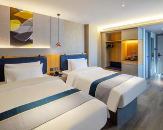 Home Inn Neo Taiyuan Yingze Avenue Provincial People's Congress Taoyuan North Road - Taiyuan - Bedroom