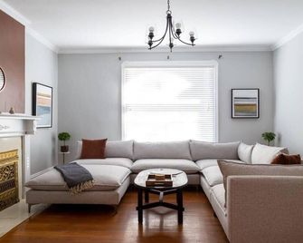 Elegant 6br-4ba Family Home With Garage Abodebucks - San Luis - Sala de estar