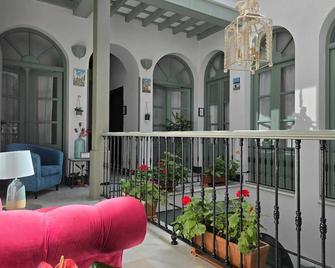 La Gitanilla Alojamiento & Encanto - Jerez De La Frontera - Balcon