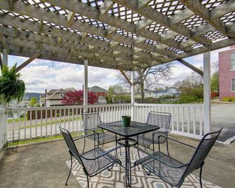 New Kensington Vacation Rental w/ Shared Amenities - New Kensington - Balcony