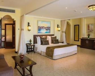 Sarova Whitesands Beach Resort and Spa With Amazing View - Mombasa - Sovrum