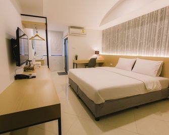 Royal Princess City Lamphun Hotel - Lamphun - Habitación