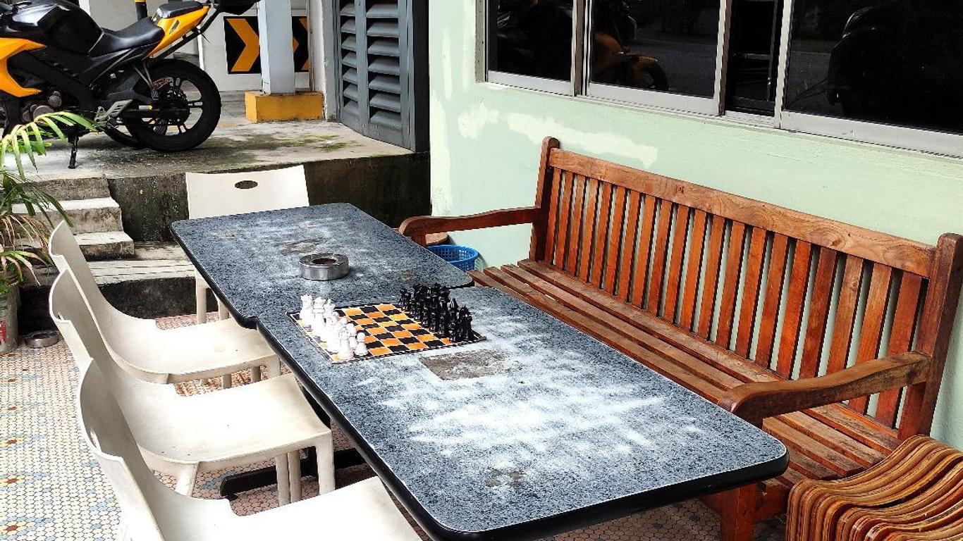 Step Inn Guesthouse